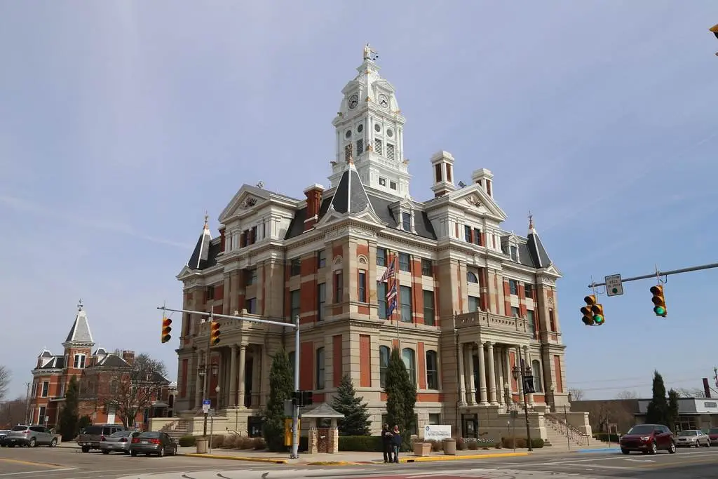 Chavis Building & Renovation Services in Napoleon Ohio